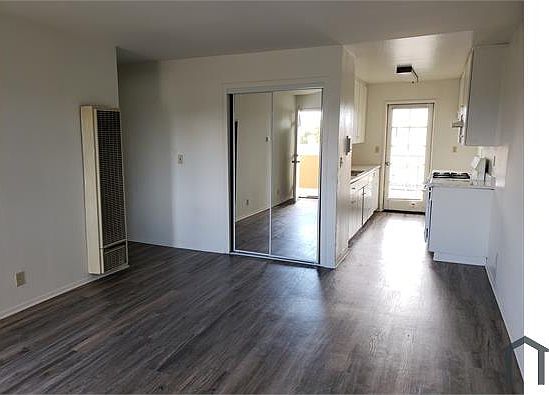 2nd image of 1030 E Hill St APT 6