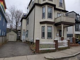 47 Moseley St, Dorchester, MA