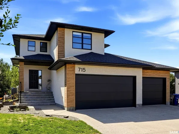 715 3rd Avenue, Pilot Butte, SK S0G 3Z0