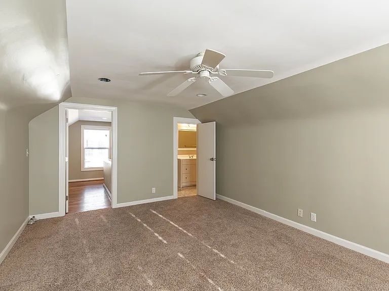 4022 Gloucester Rd — Photo 18