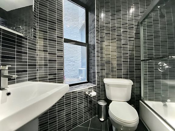 5th image of 969 Amsterdam Ave APT 5s