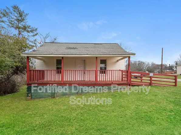 2001 Row St, Winston Salem, NC 27105