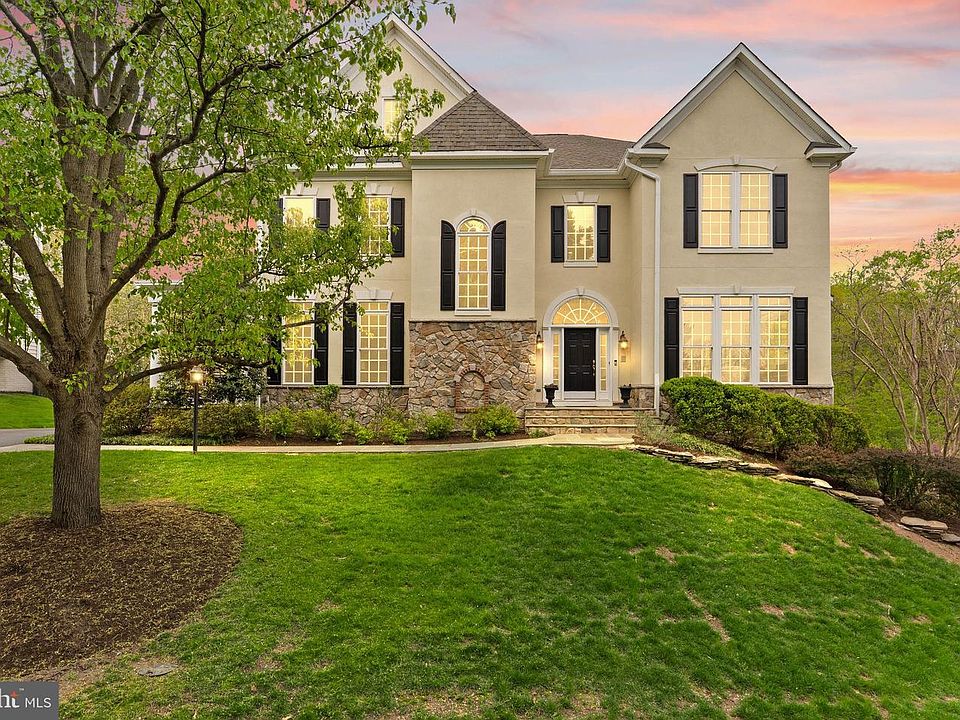 1st image of 43482 Squirrel Ridge Pl