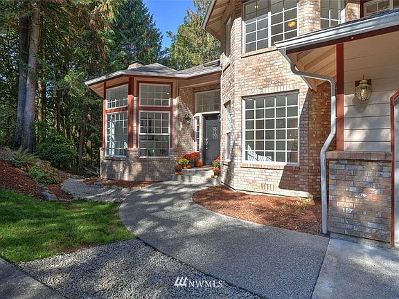 3rd image of 24522 SE 146th St