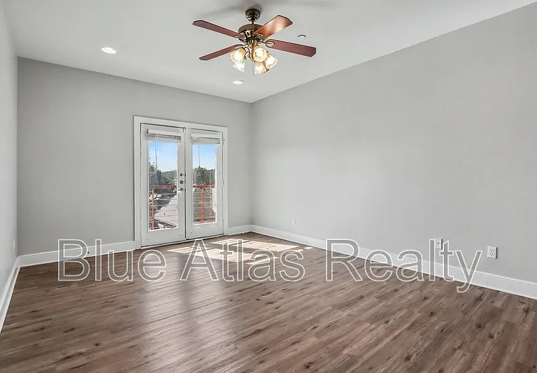 2690 Rockbrook Dr #4 — Photo 8