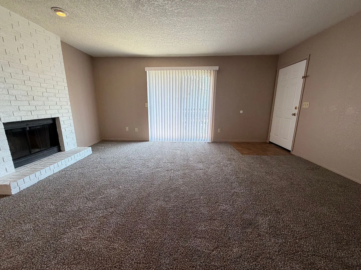 2 Bedroom in the Nantucket gated community — Photo 4