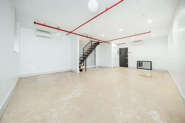 Rented by Nooklyn NYC LLC | media 31