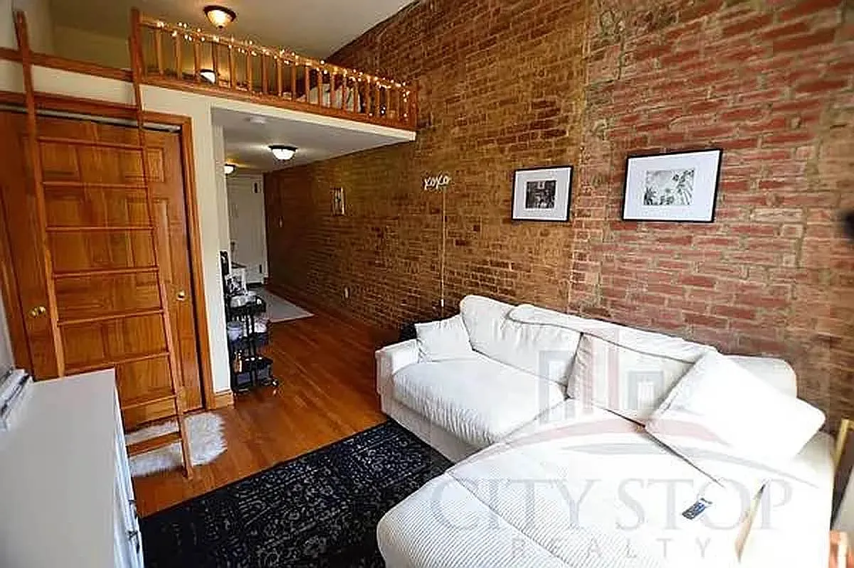 Building Photo - 203 W 85th St #56