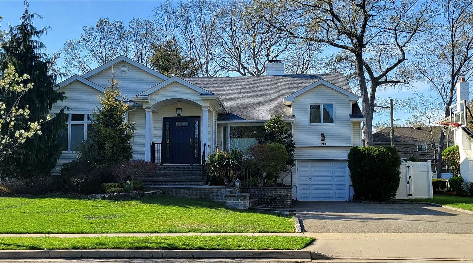 179 Birchwood Park Drive, Jericho, NY 11753 Zillow