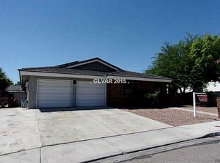 2911 Schaffer Cir, Las Vegas, NV 89121