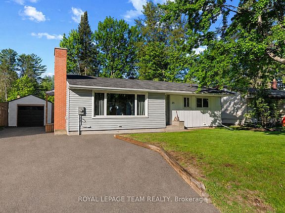 2nd image of 25 Frontenac Cres