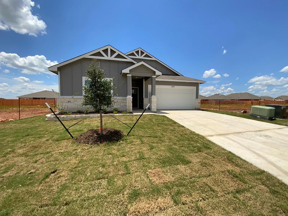 1st image of 2818 Valdez Dr