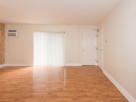 4th image of 1312 N Geneva Dr APT 1B