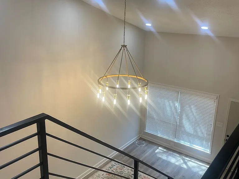 1900 Ridgecrest Dr #201 — Photo 16