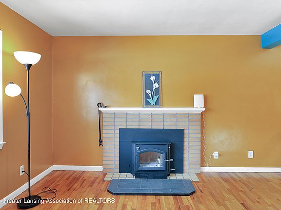 5th image of 5165 E Brookfield Dr