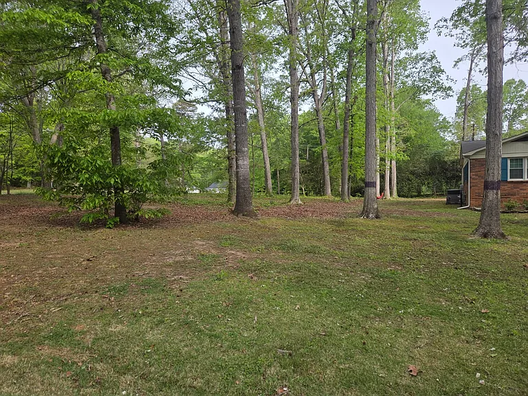 1010 Sherwood Cir — Photo 54