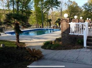 13700 Hughes Xing, Hampton, GA 30228