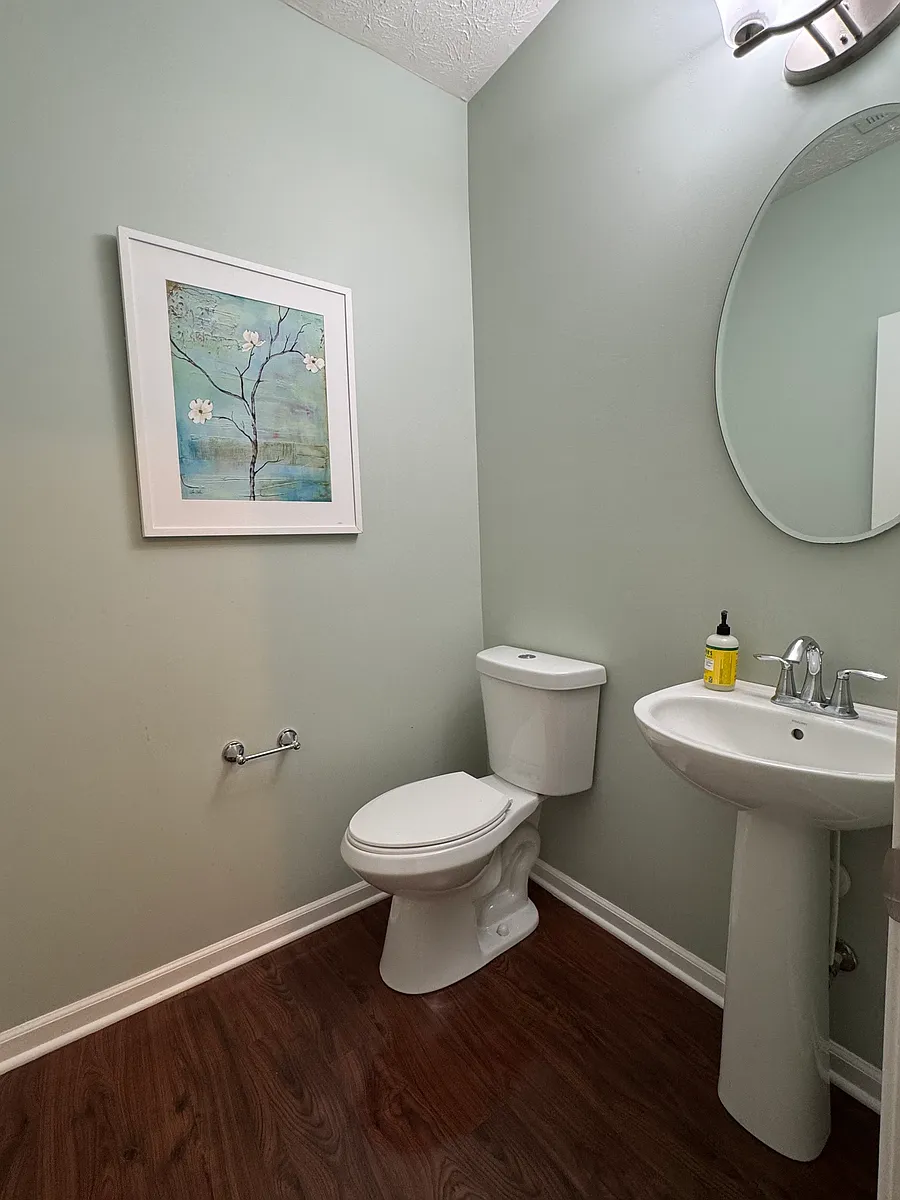 Building Photo - 1737 Holly Brook Ct