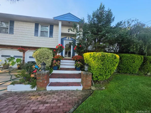 35 S Kennedy Drive, Centereach, NY 11720