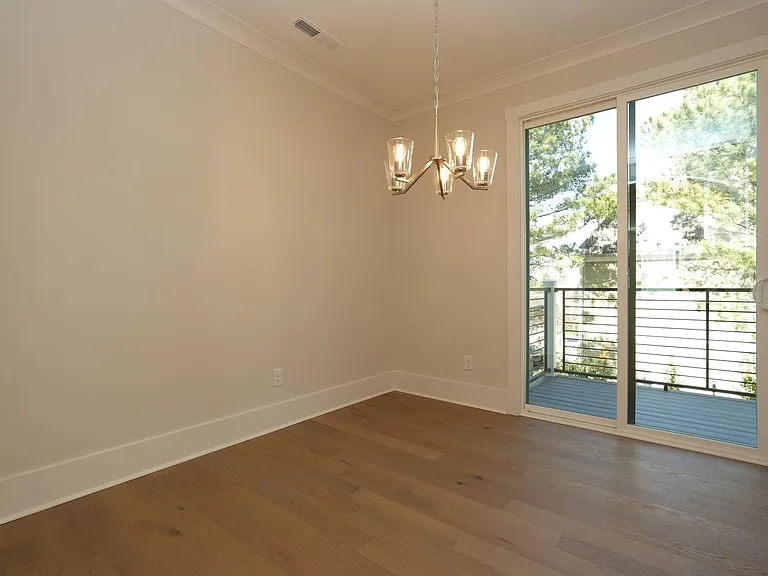 1405 Kenilworth Ave — Photo 14