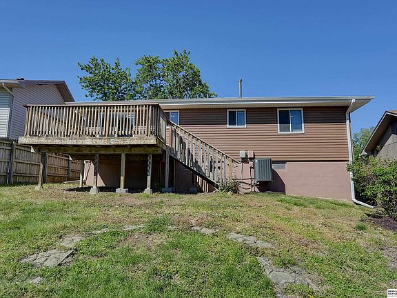 3rd image of 5911 S 137th St