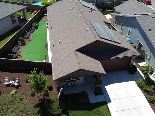 484 Pinehurst St, Manteca, CA 95336