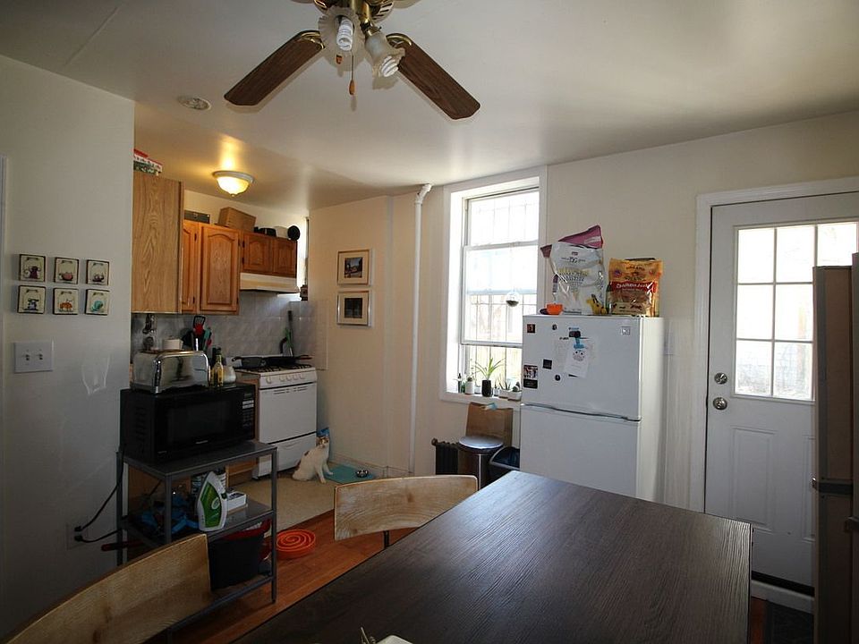 2nd image of 244 Van Brunt St APT 1