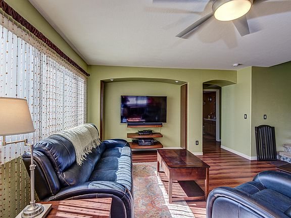 3rd image of 14883 W Watson Ln