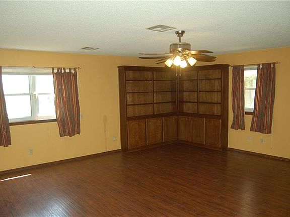 5th image of 4728 Michael Dr