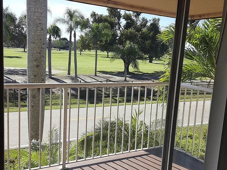 1830 Maravilla Ave #607 — Photo 8