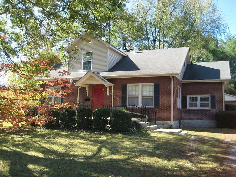 1st image of 707 W Kingwood Dr