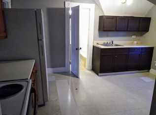 68 Waverly St APT 3, Springfield, MA 01107