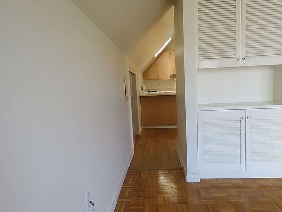 4th image of 2960-2966 California St #11