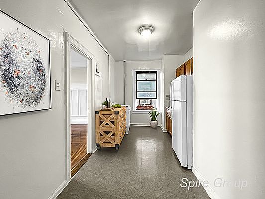 5th image of 55 Tiemann Pl #A30