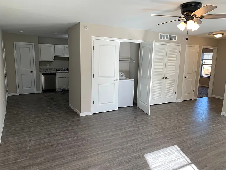 Cypress Ridge Apartments — Photo 32