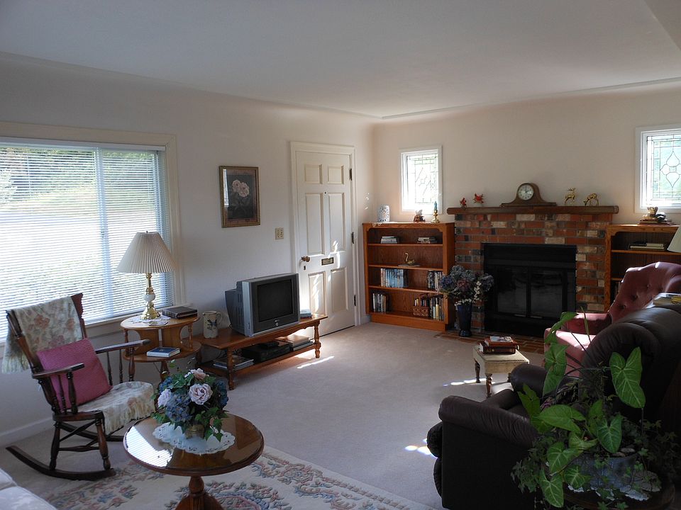 1st image of 1527 8th Ave SE