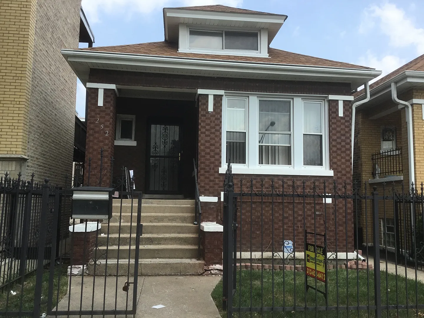 3252 W 62nd St photo 1