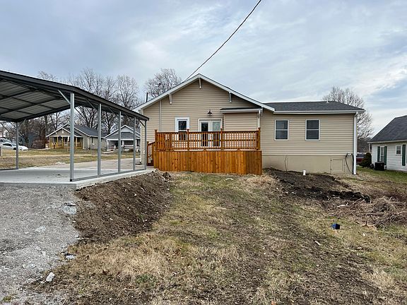 2nd image of 409 N Odell Ave