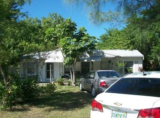 586 140th Ave E, Madeira Beach, FL 33708