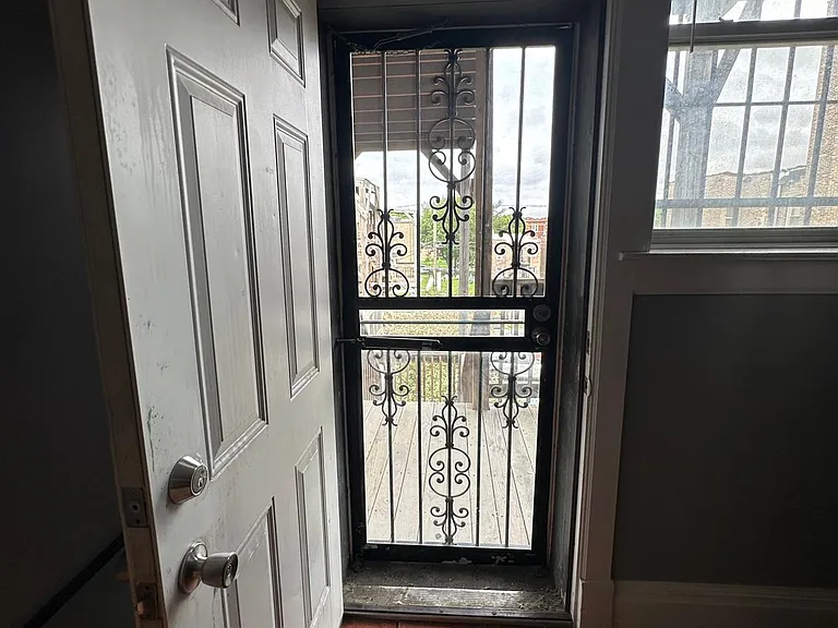 4354 W Washington Blvd #301 — Photo 14