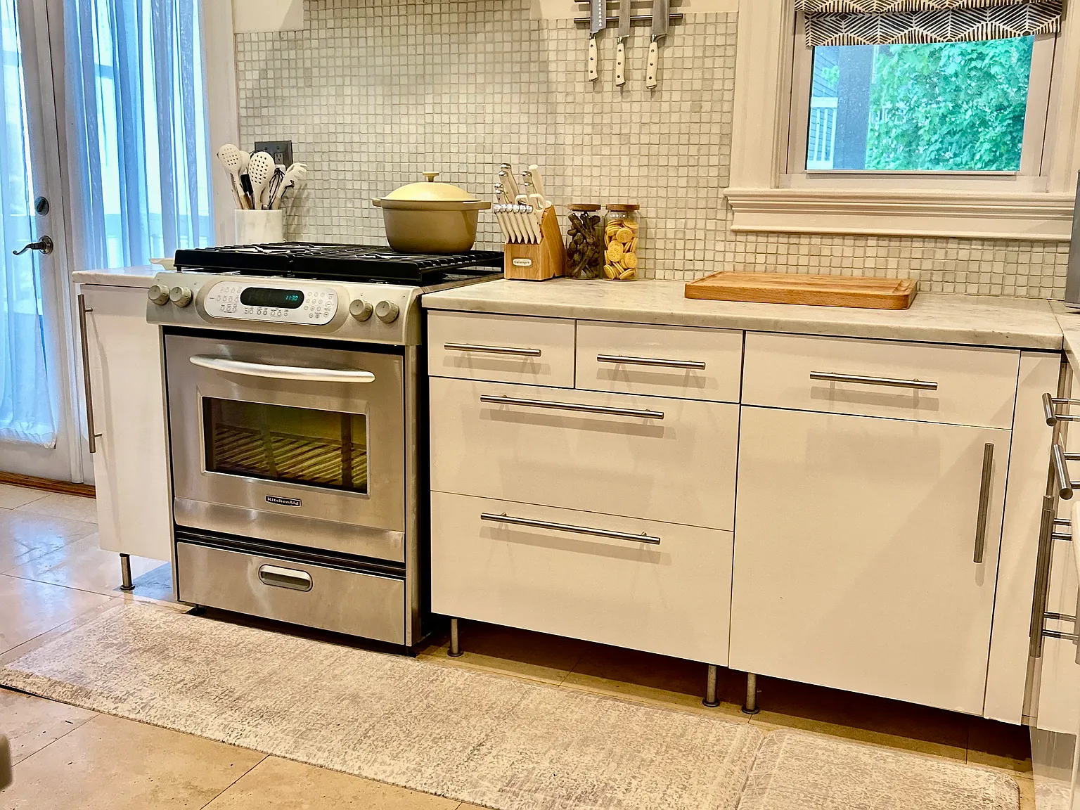 2 bed, 1.5 bath, 1080 sqft, $2,950 — Photo 2