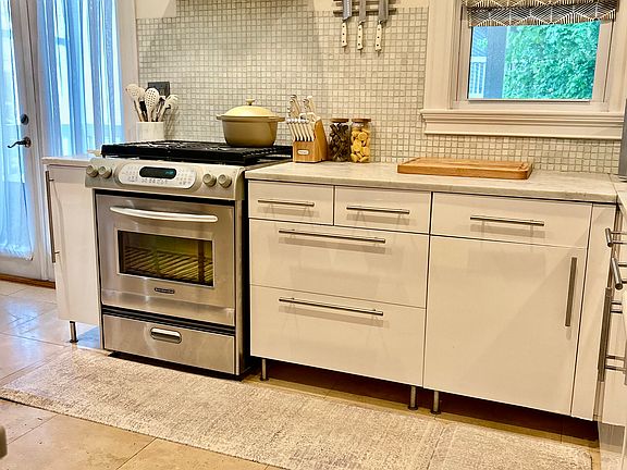 2nd image of 47 Rosemont St #2