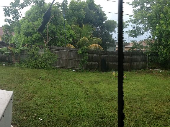 3rd image of 371 NE 26th Ct