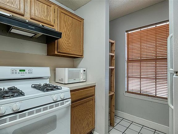 2nd image of 11901 Swearingen Dr APT 51J