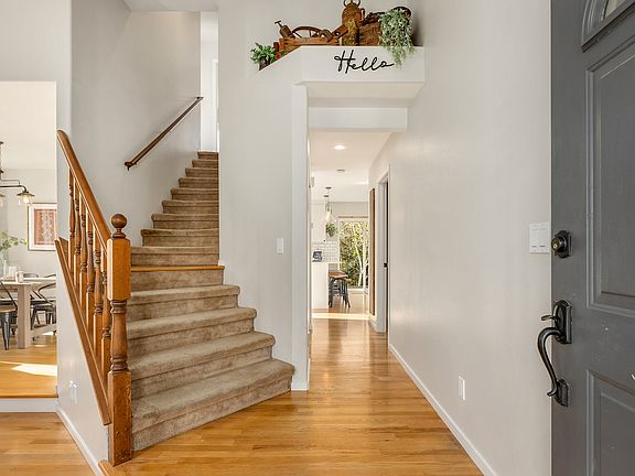 5th image of 26215 Tuckerman Ave NE