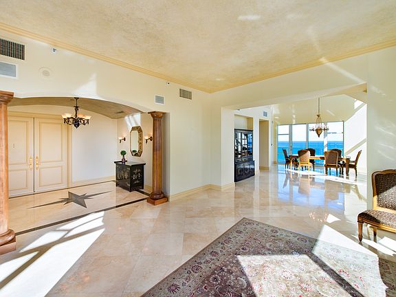 2nd image of 3055 Harbor Dr APT 1903