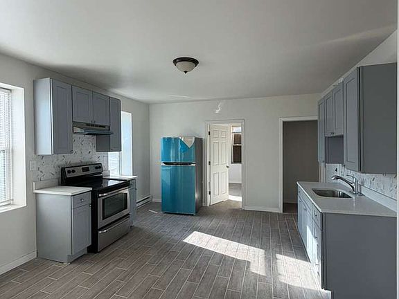 2nd image of 10 Union St #O2