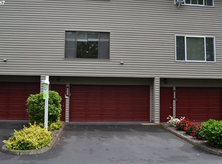 24052 NE Chilles Cir, Troutdale, OR 97060