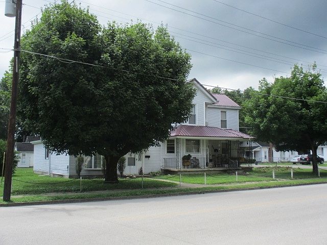 2nd image of 709-711 W Shelby St