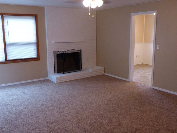 3rd image of 2606 E 26th St